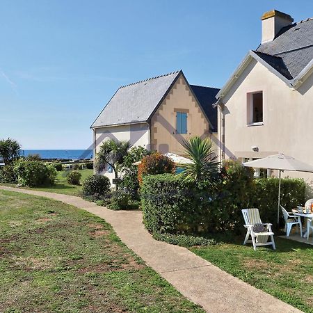 Maison E2: Seaside Retreat with Pool and Garden Guilvinec Exterior photo